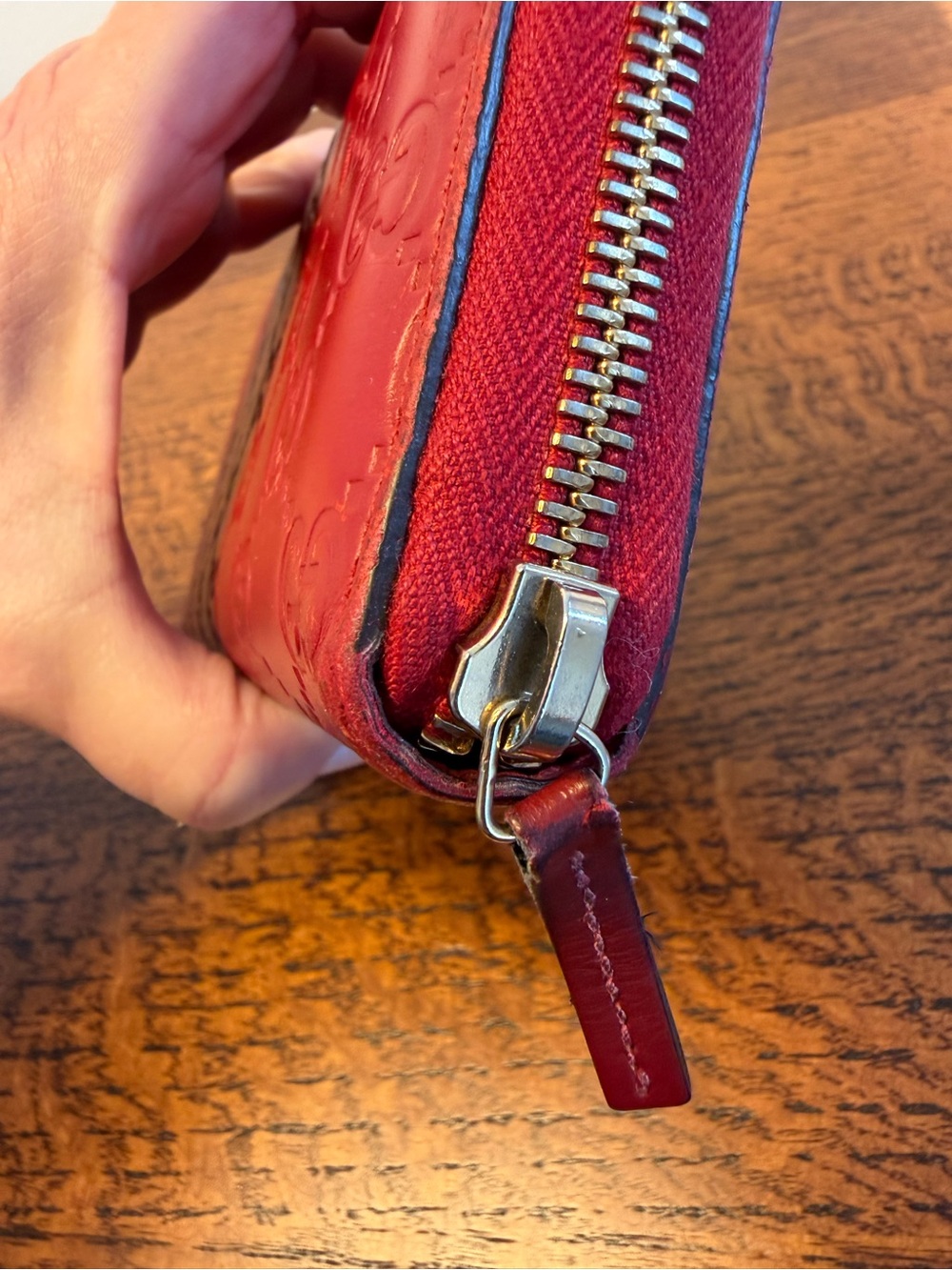 Gucci Red Guccissima Leather Bow Zip Around Wallet with COA - Picture 6 of 13